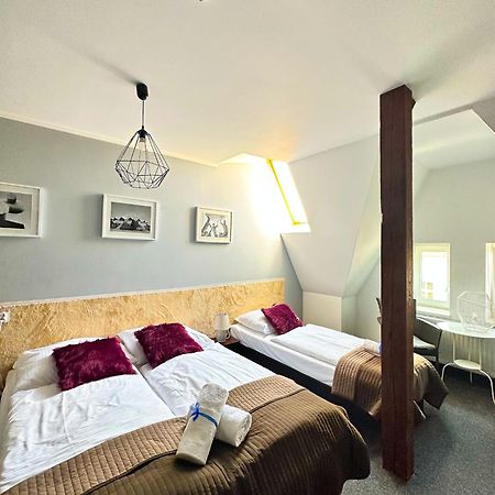 Expolis Residence - City Center Mtp Targi - 24H #Betterthanyourex พอซนาน ภายนอก รูปภาพ