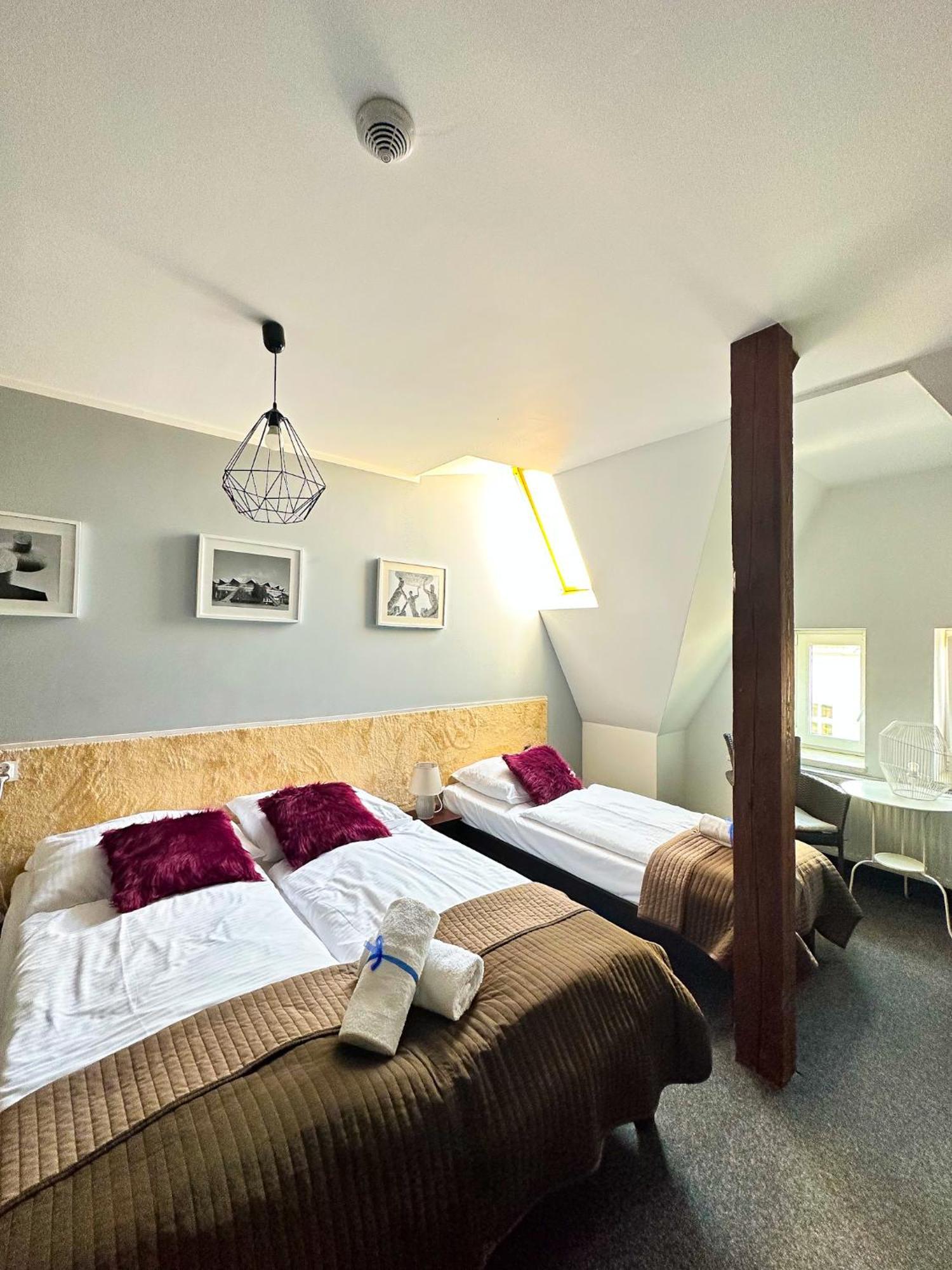 Expolis Residence - City Center Mtp Targi - 24H #Betterthanyourex พอซนาน ภายนอก รูปภาพ