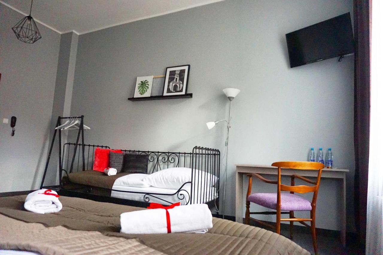 Expolis Residence - City Center Mtp Targi - 24H #Betterthanyourex พอซนาน ภายนอก รูปภาพ